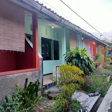 Hotel Dirgantara Parakan  Esterno foto