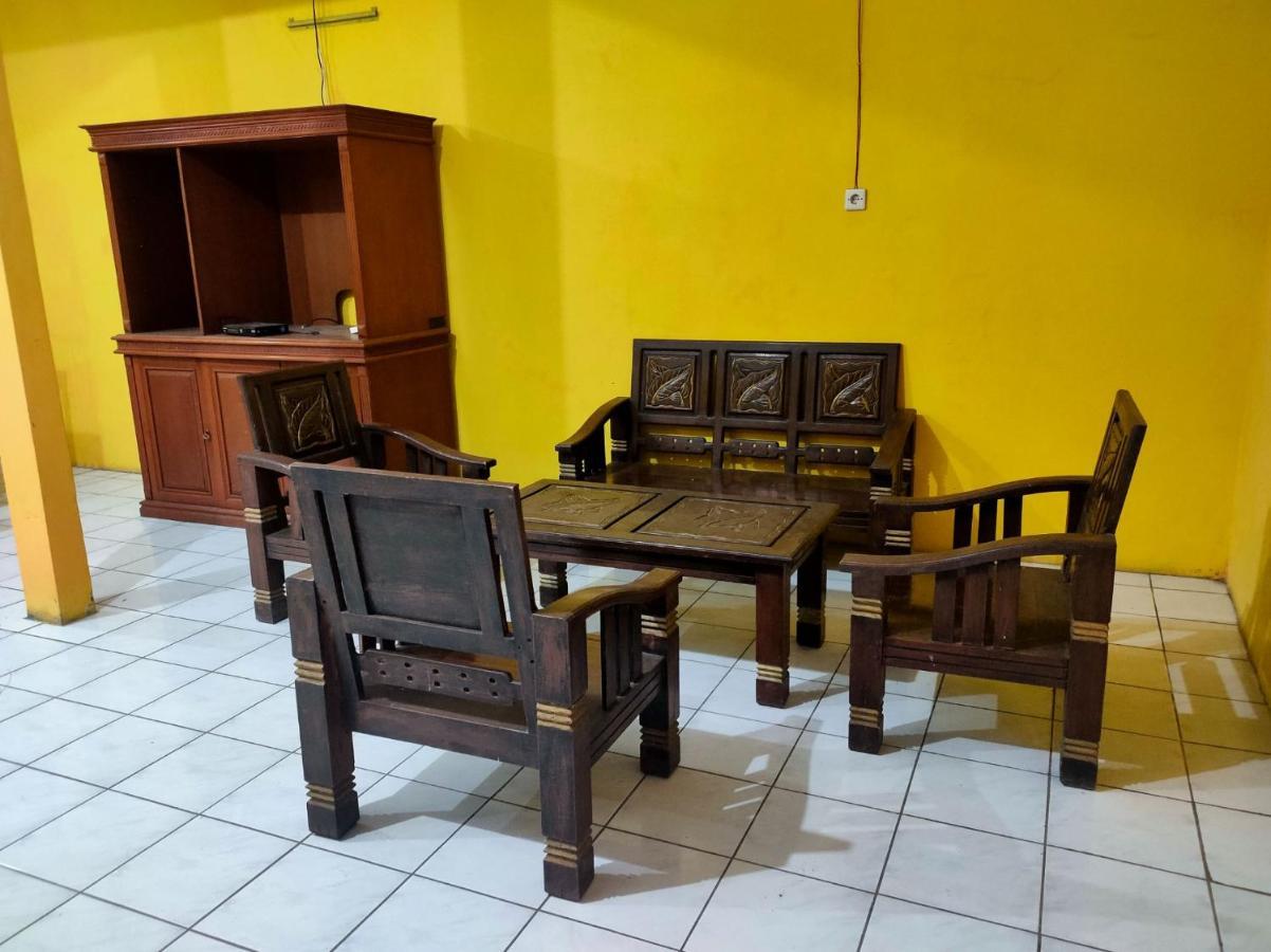 Hotel Dirgantara Parakan  Esterno foto