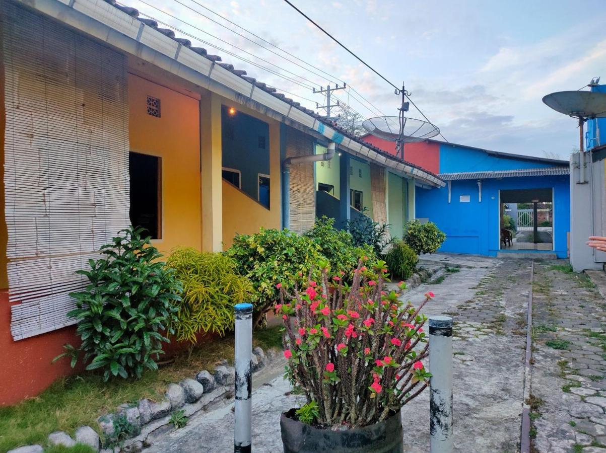 Hotel Dirgantara Parakan  Esterno foto
