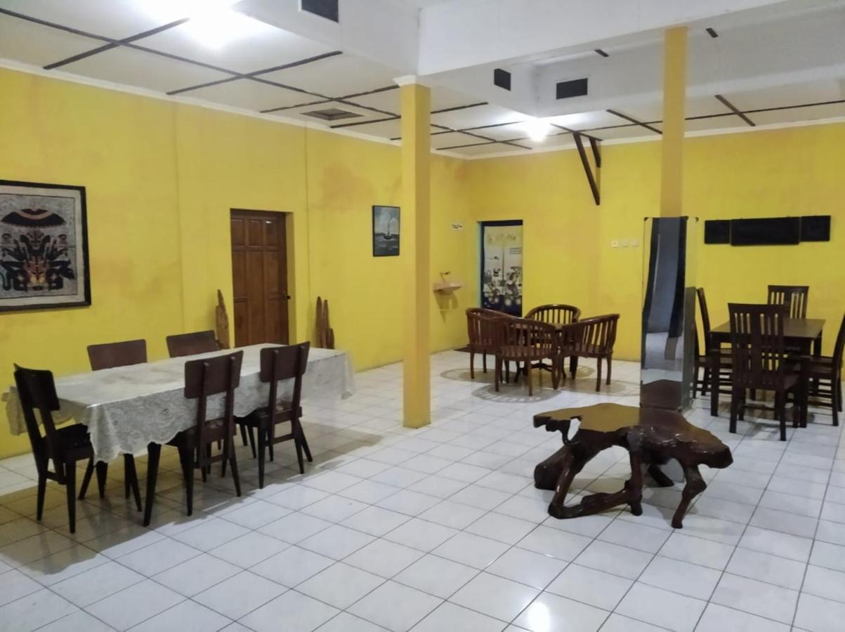 Hotel Dirgantara Parakan  Esterno foto