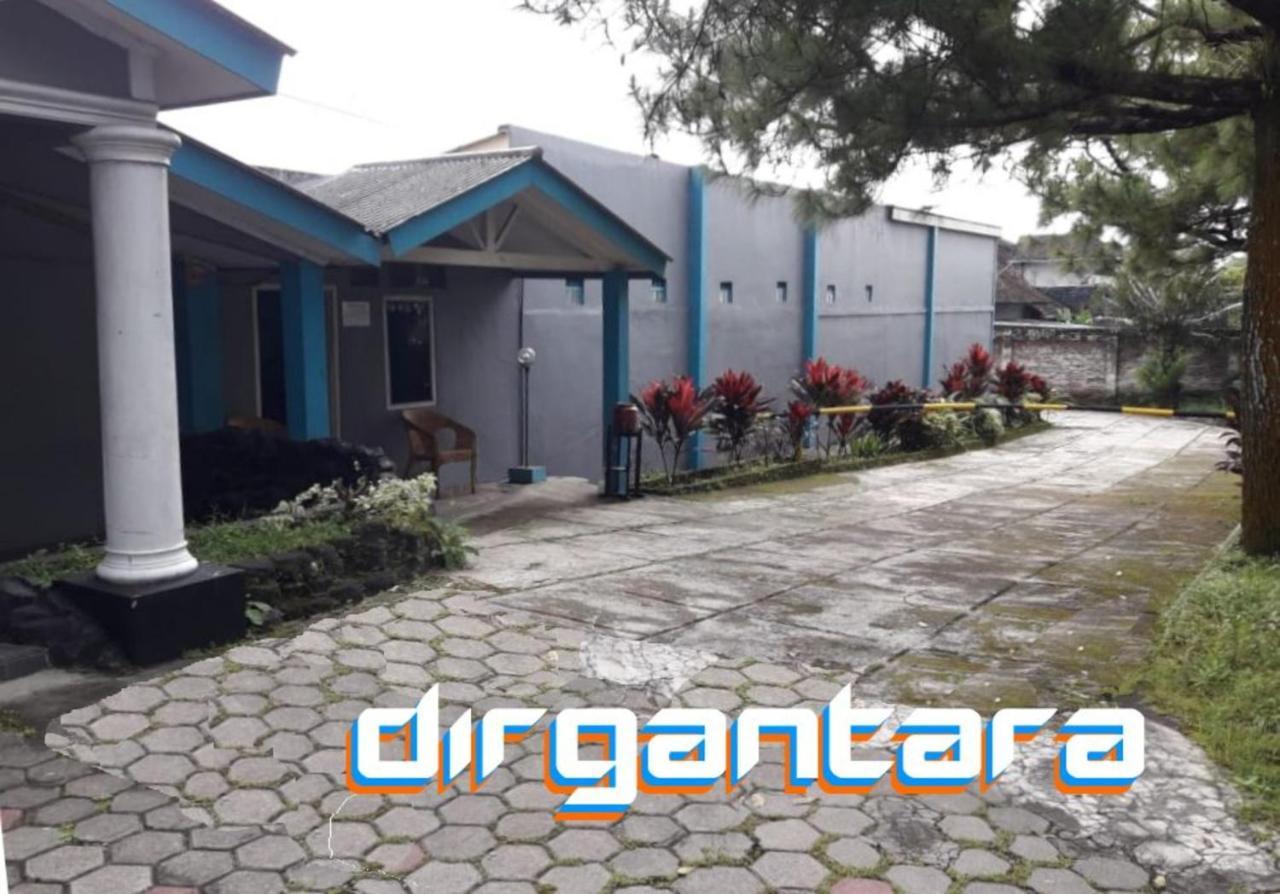 Hotel Dirgantara Parakan  Esterno foto